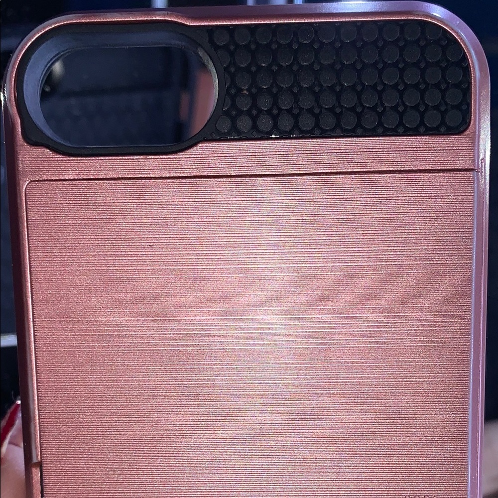 Pink iPhone case - Picture 2 of 4